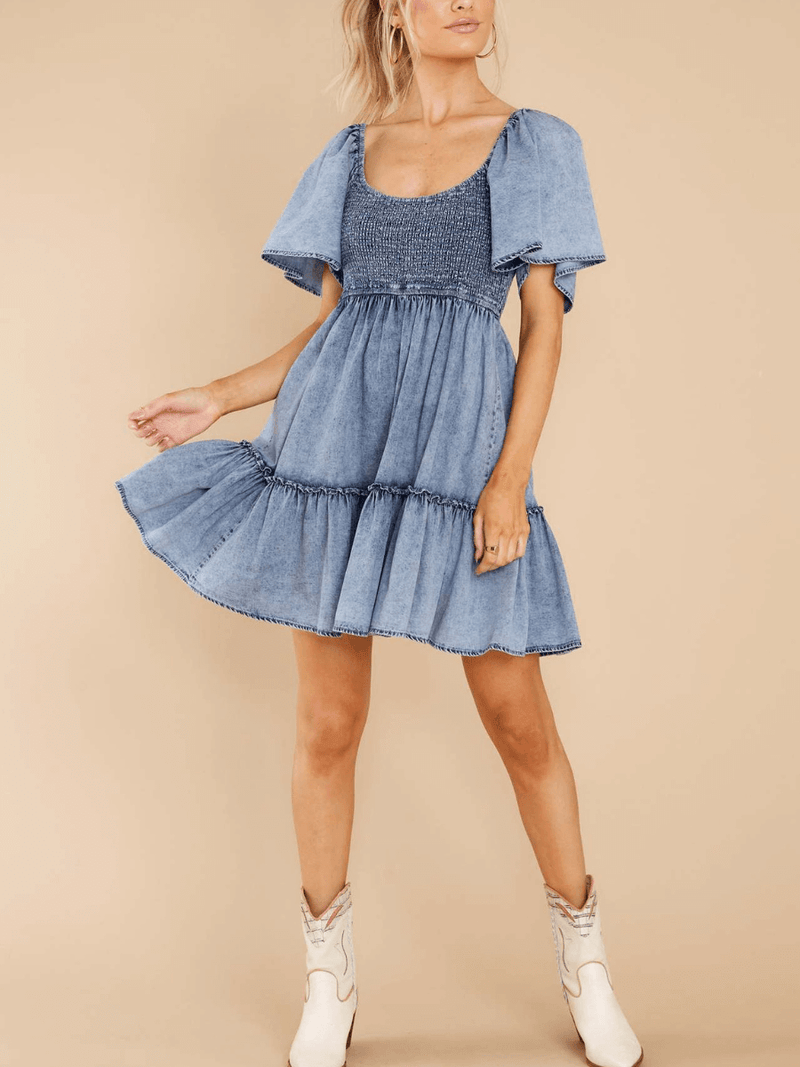 Sophisticated Dress with a Clean Classic Look
