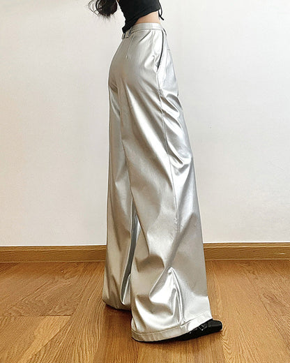 Effortlessly Elegant Pants with a Timeless Design