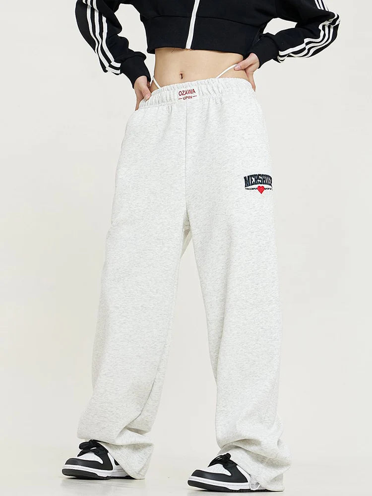 Classic Vintage Pants with a Flattering Fit