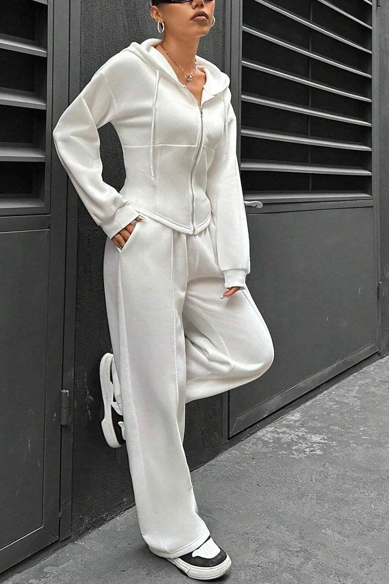 Elegantly Styled Pants for Everyday Wear