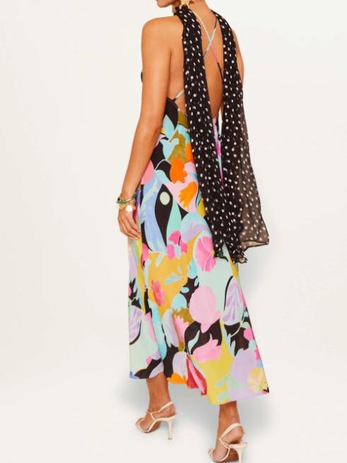 Classic Vintage Dress with a Flattering Fit