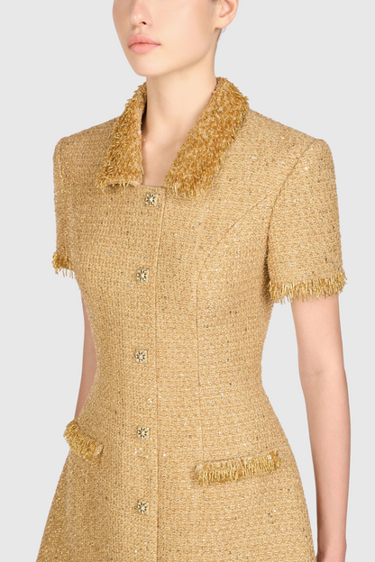 Well Tailored Dress with a Graceful Silhouette