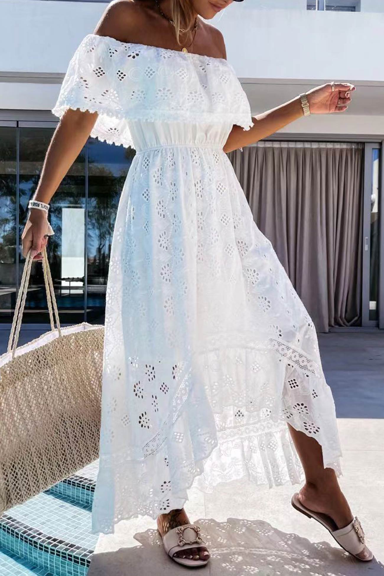 Sophisticated Dress with a Clean Classic Look