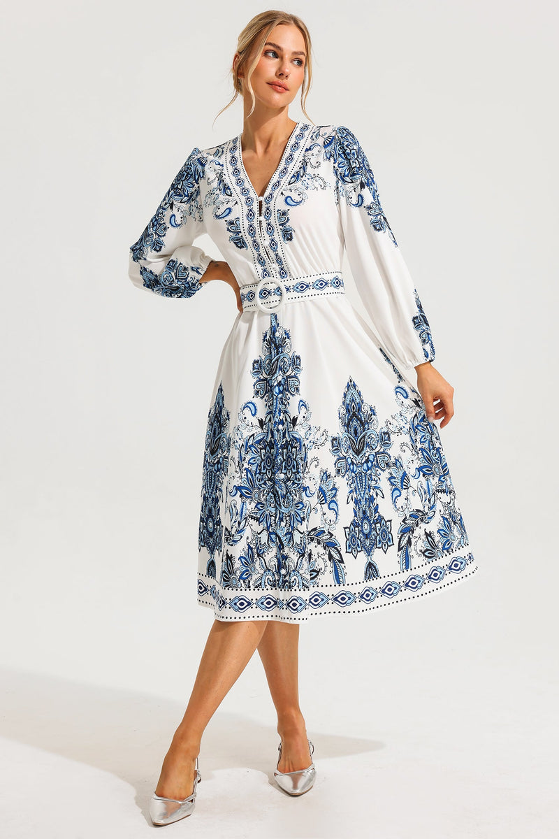 Classic Vintage Dress with a Flattering Fit