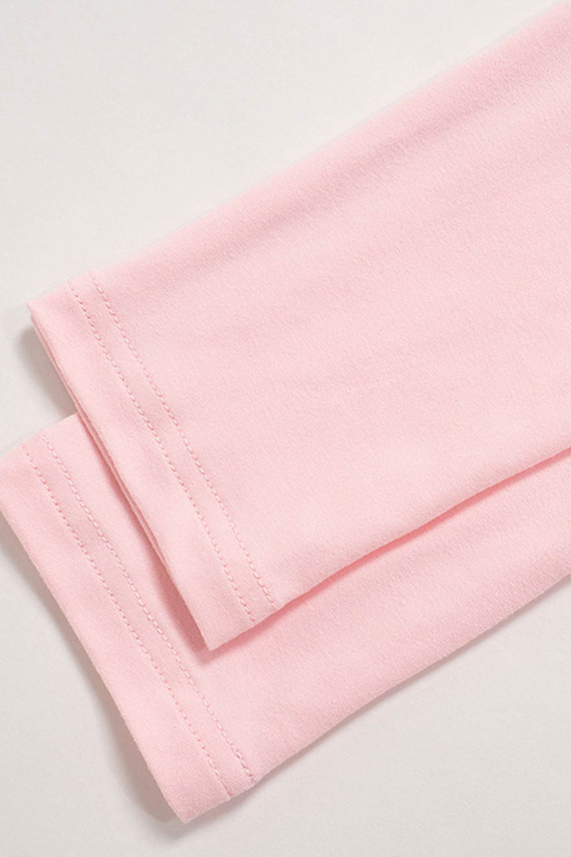 Effortlessly Elegant Pants with a Timeless Design