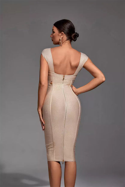 Beautifully Crafted Dress in a Classic Style