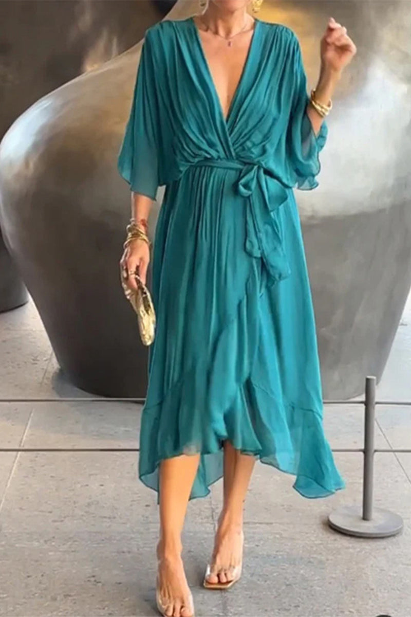 Sophisticated Dress with a Clean Classic Look