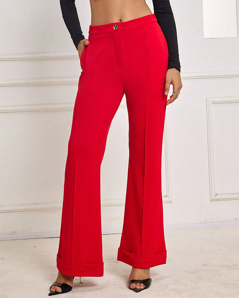 Beautifully Finished Trousers in a Timeless Design