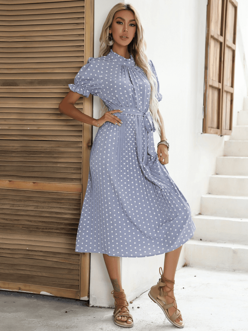 Classic Vintage Dress with a Flattering Fit