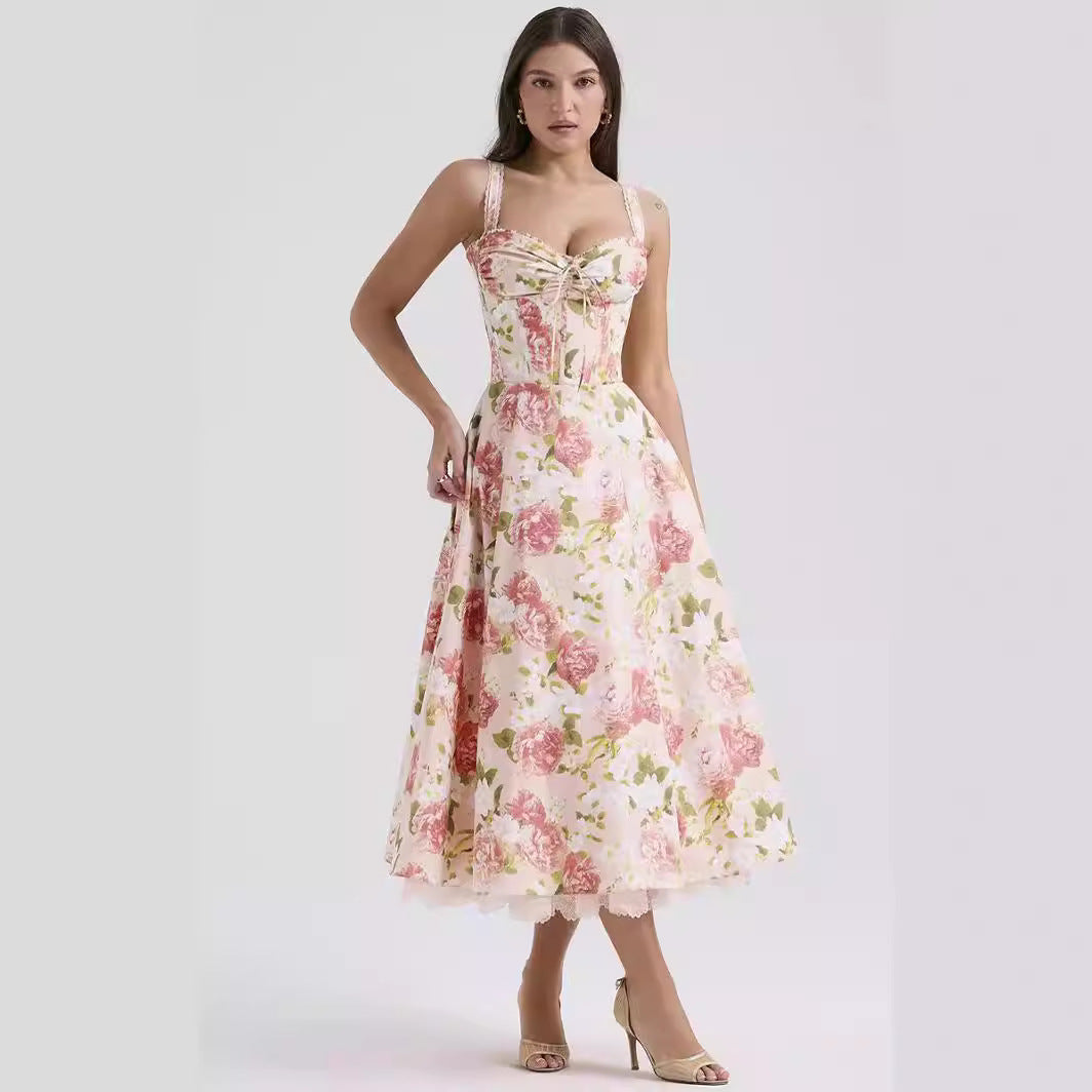 Classic Vintage Dress with a Flattering Fit