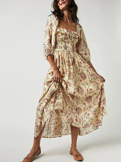 Classic Vintage Dress with a Flattering Fit