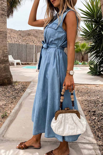 Beautifully Finished Dress in a Timeless Design