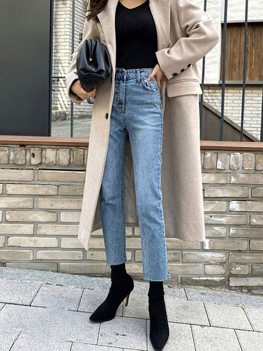 Well Tailored Trousers with a Graceful Silhouette