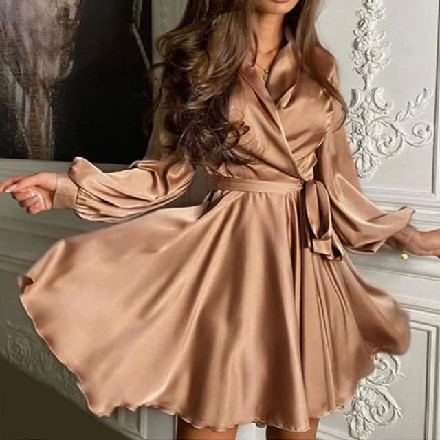 Classic Vintage & Enduringly Stylish Dress