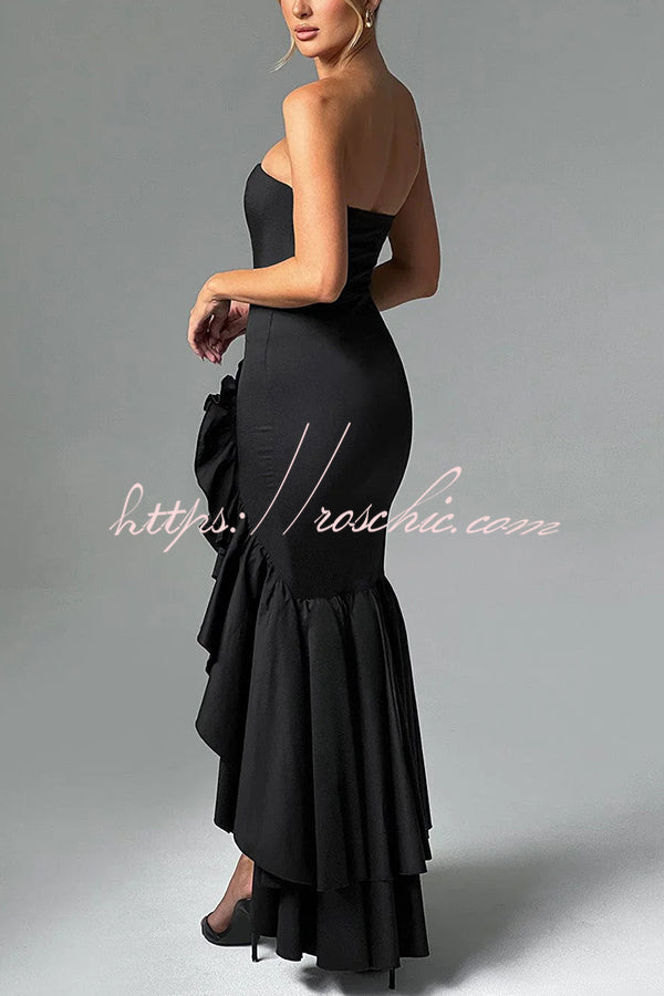 Well Tailored Dress with a Graceful Silhouette