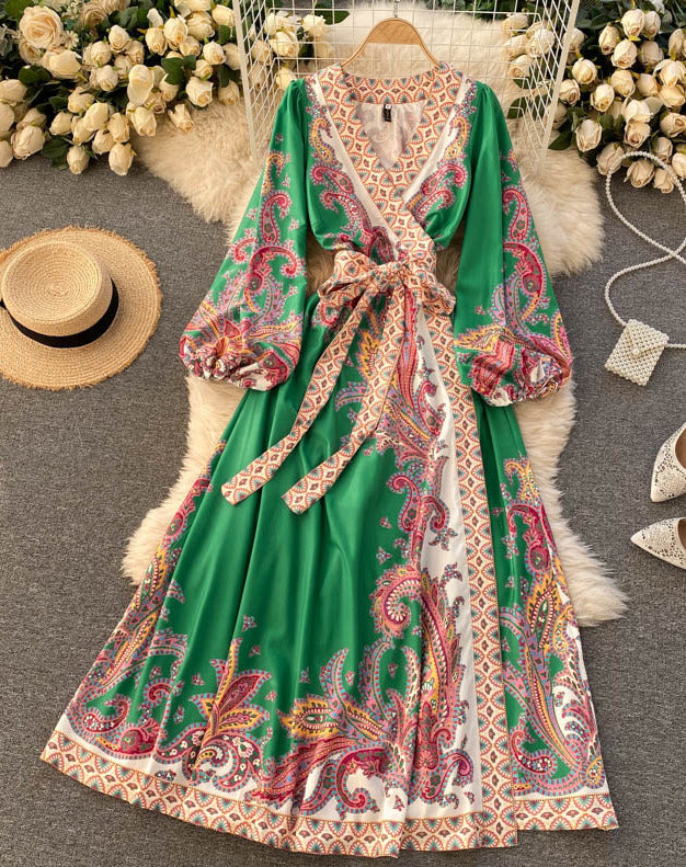 Classic Vintage & Enduringly Stylish Dress