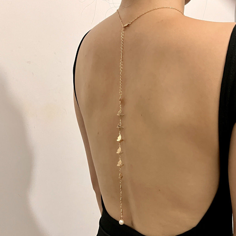 Classic Pearl Necklace with Timeless Appeal