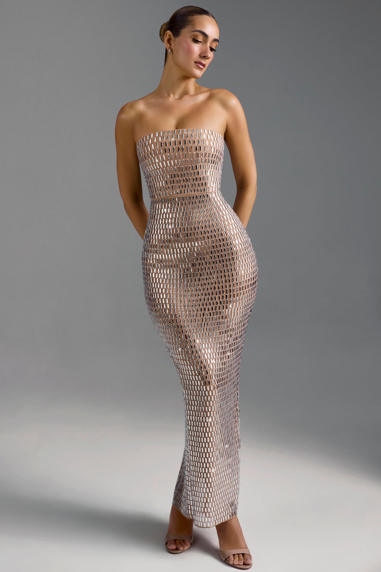 Gracefully Styled Dress for Any Occasion