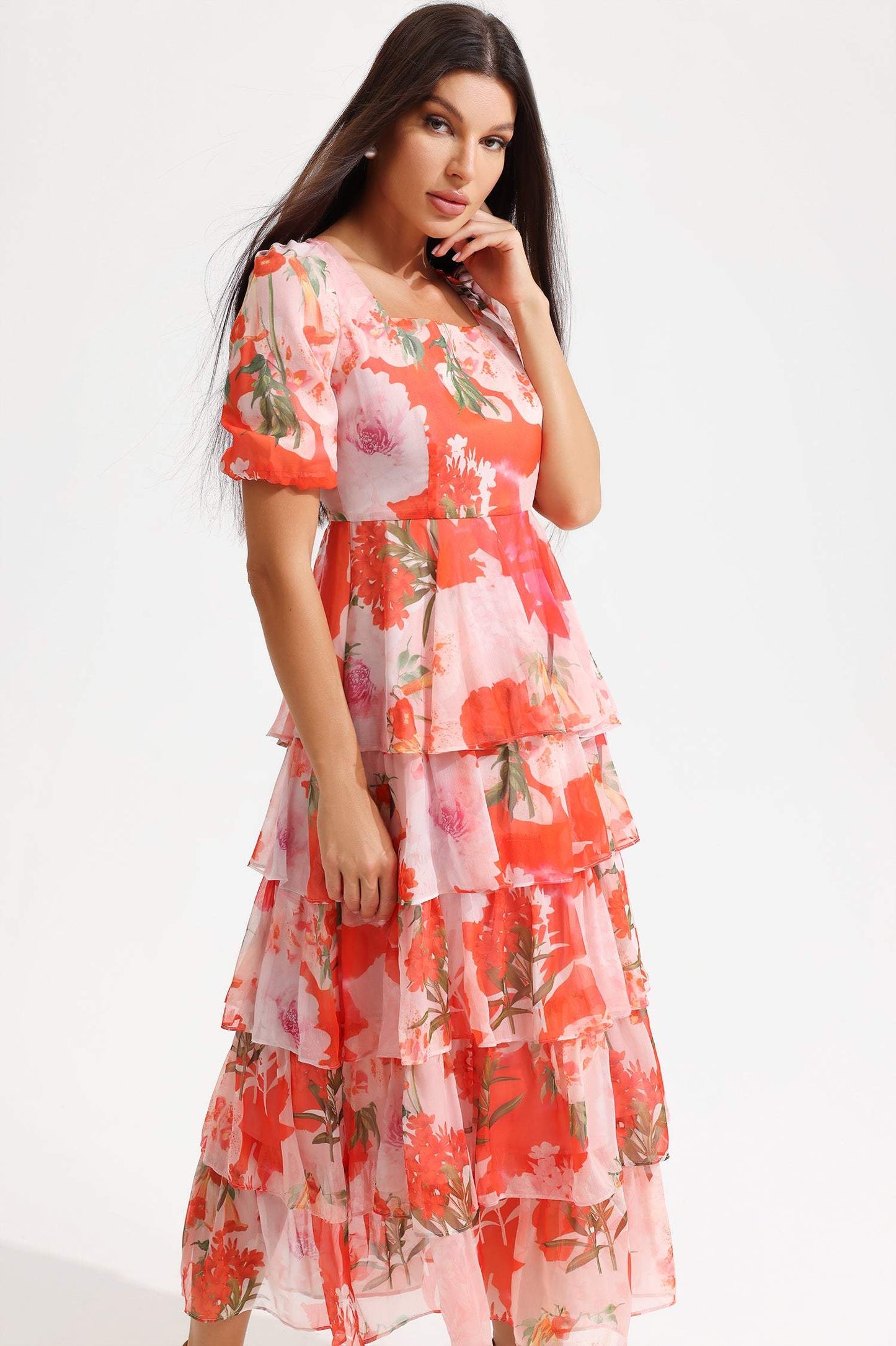 Beautifully Finished Dress in a Timeless Design