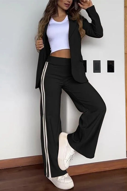 Effortlessly Elegant Pants with a Timeless Design
