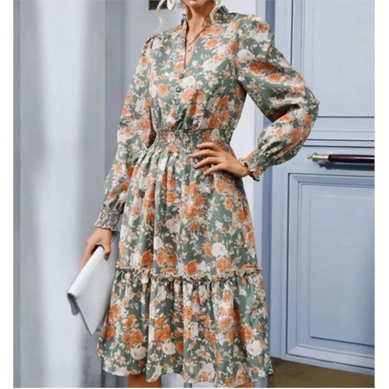 Well Tailored Dress with a Graceful Silhouette