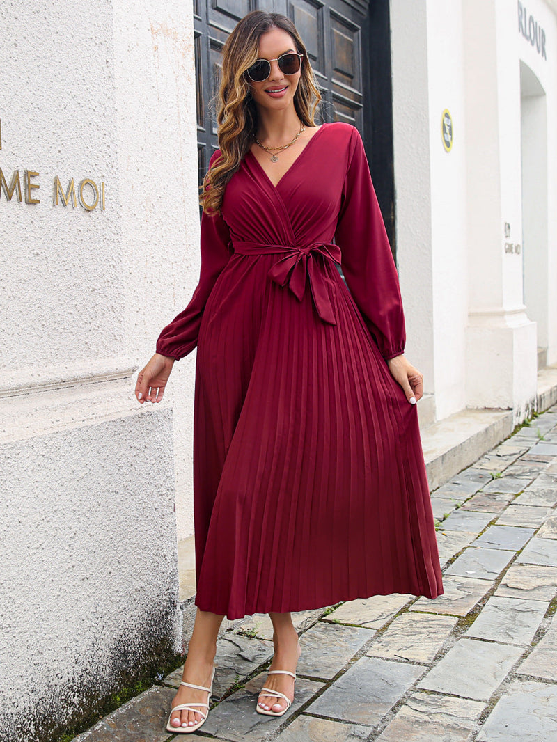 Beautifully Crafted Dress in a Classic Style