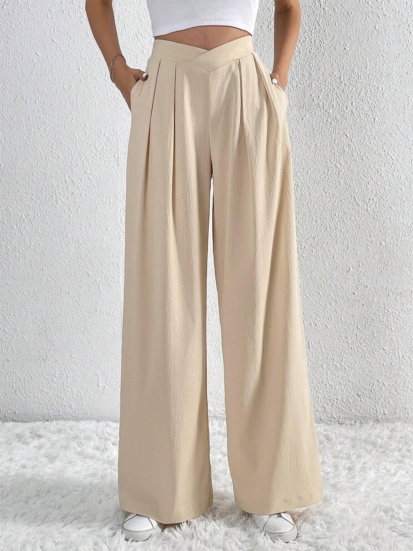 Well Tailored Pants with a Graceful Silhouette