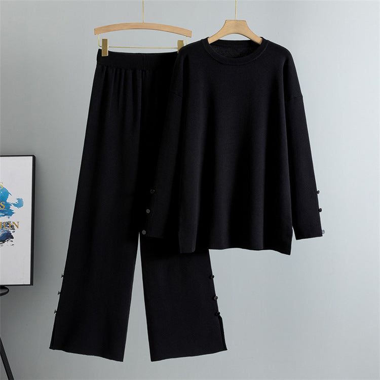 Effortlessly Elegant Sweater with a Timeless Design