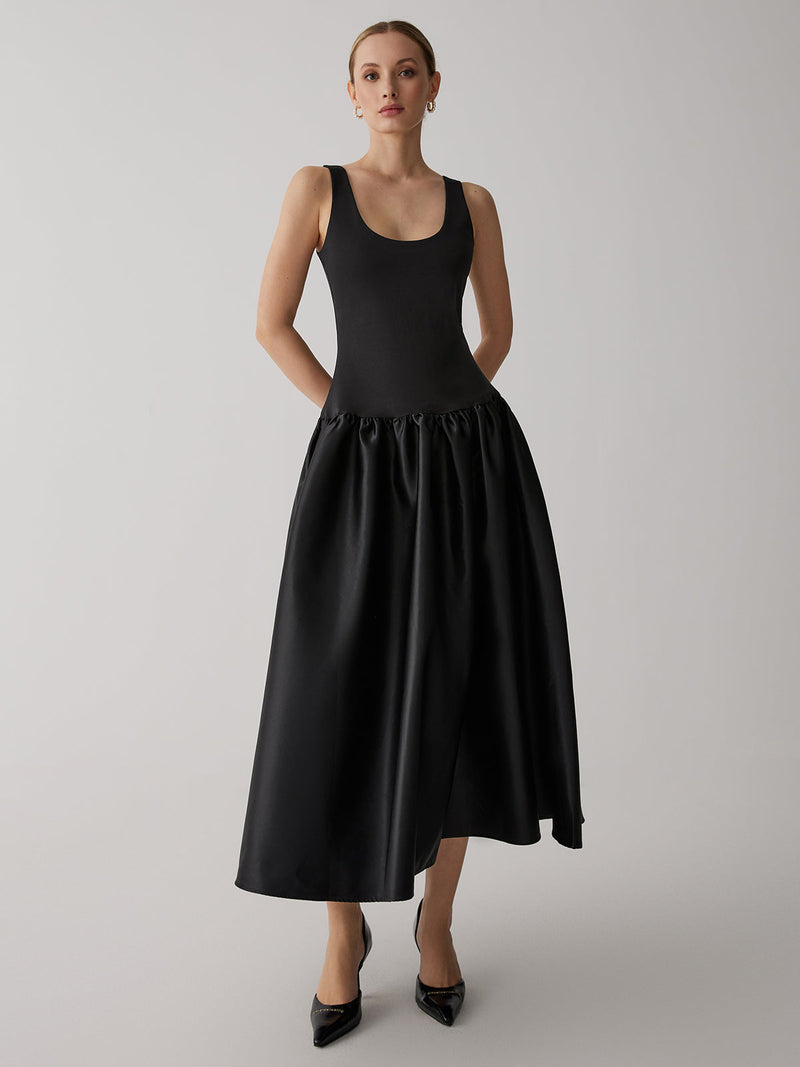 Sophisticated Dress with a Clean Classic Look