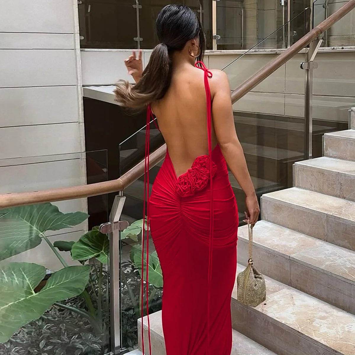Classic Vintage Dress with a Flattering Fit