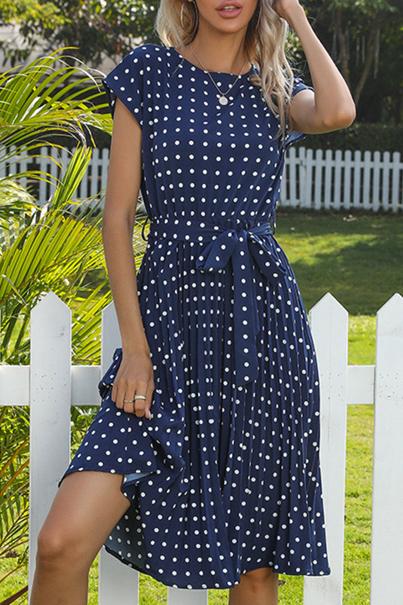 Classic Vintage Dress with a Flattering Fit