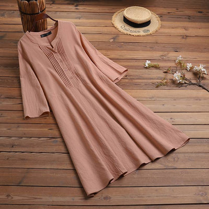 Classic Vintage Dress with a Flattering Fit