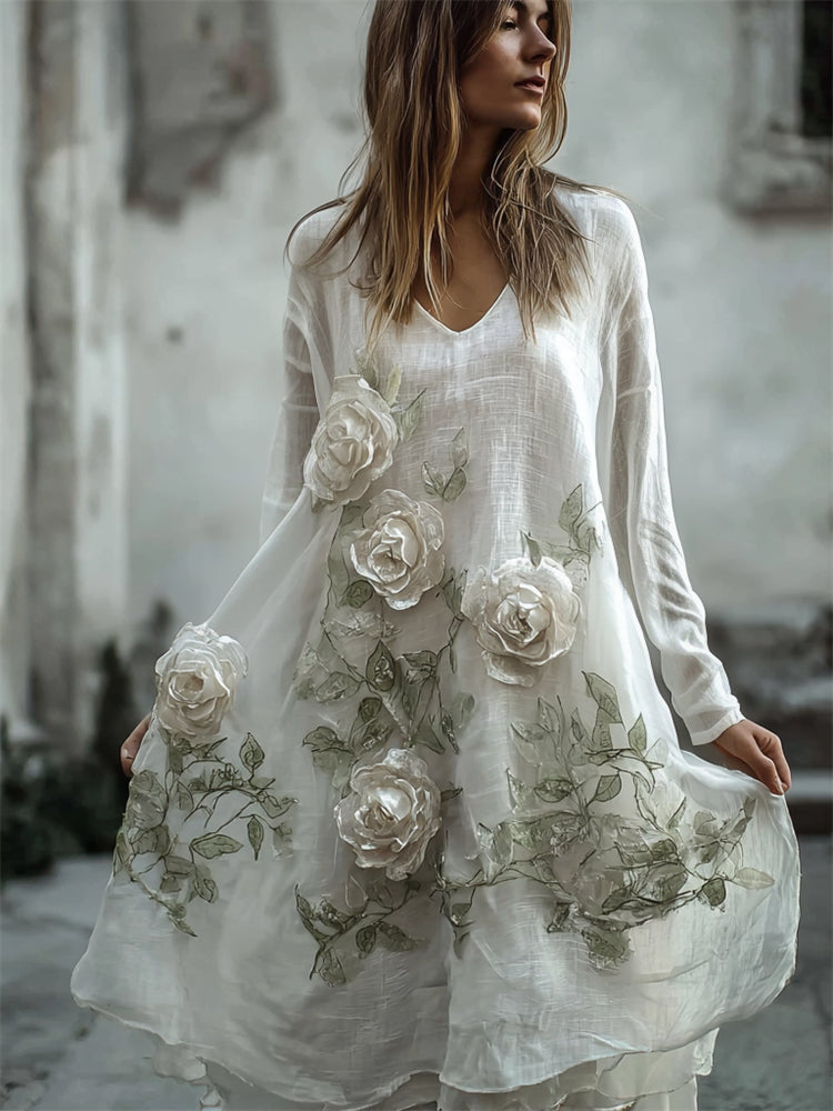 Beautifully Finished Dress in a Timeless Design