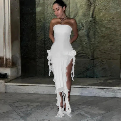 Beautifully Finished Dress in a Timeless Design