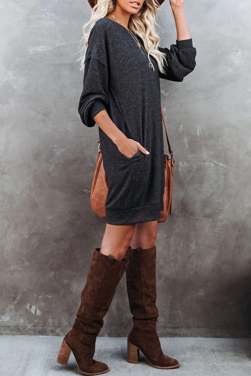 Beautifully Finished Dress in a Timeless Design
