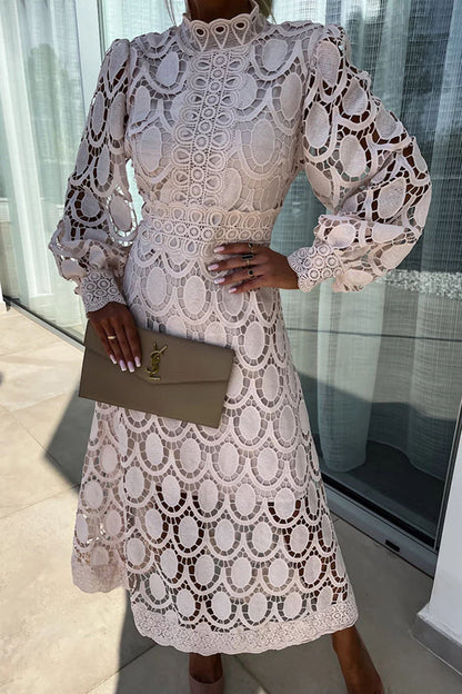 Classic Vintage Dress with a Flattering Fit