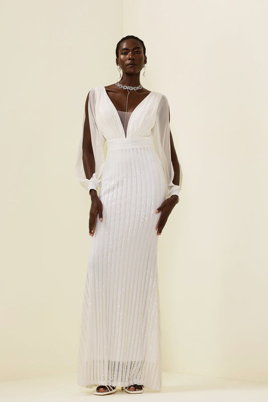 Beautifully Finished Dress in a Timeless Design