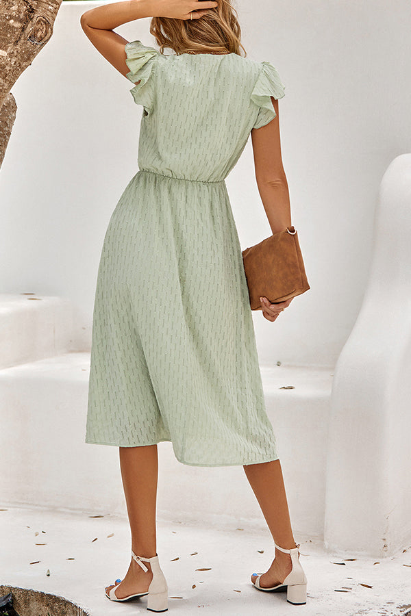 Beautifully Finished Dress in a Timeless Design