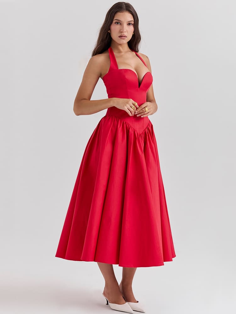 Beautifully Crafted Dress in a Classic Style