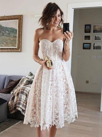 Sophisticated Dress with a Clean Classic Look