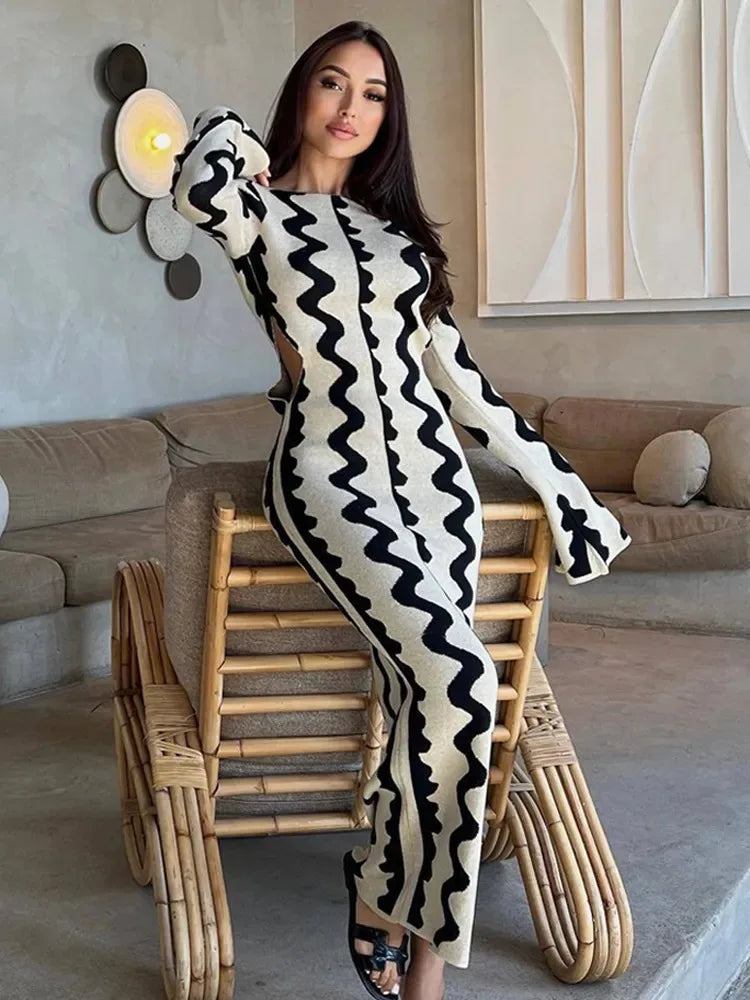 Effortlessly Elegant Dress with a Timeless Design