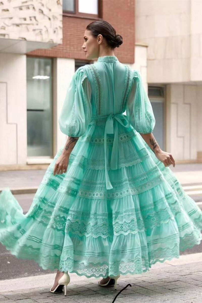 Classic Vintage & Enduringly Stylish Dress