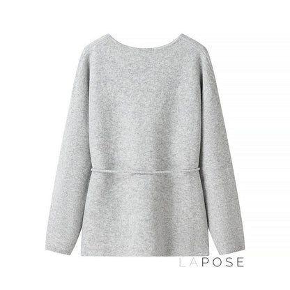 Elegantly Styled Cardigan for Everyday Wear