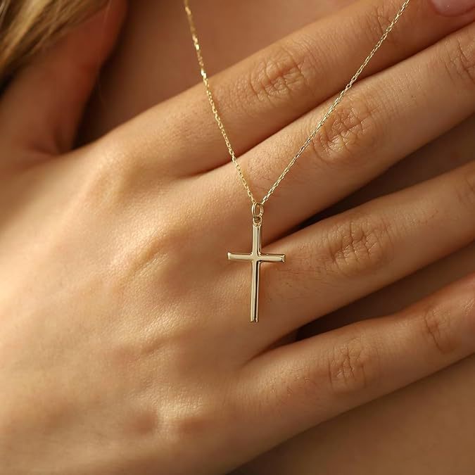 Glossy Cross Pendant Necklace