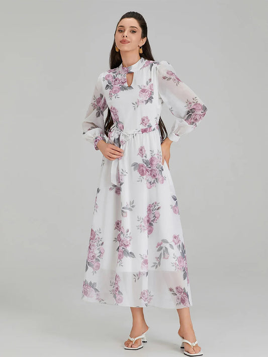 Beautifully Finished Dress in a Timeless Design