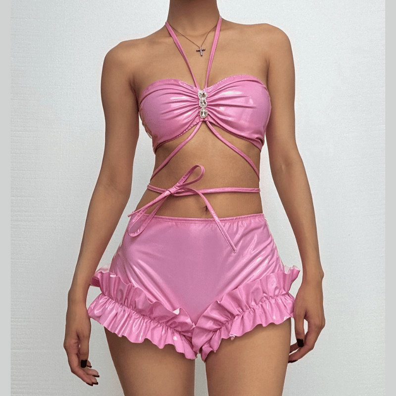 Beautifully Finished Garment in a Timeless Design