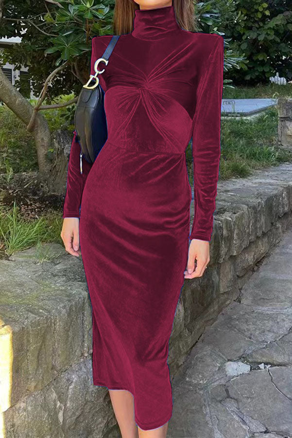 Classic Vintage Dress with a Flattering Fit