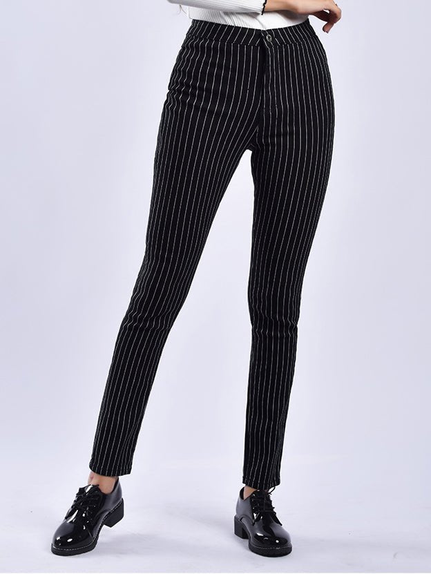 Classic Vintage Pants with a Flattering Fit