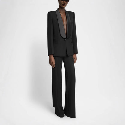 Gracefully Styled Coat for Any Occasion