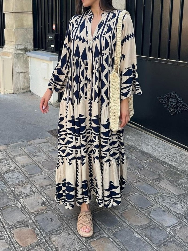 Classic Vintage Dress with a Flattering Fit